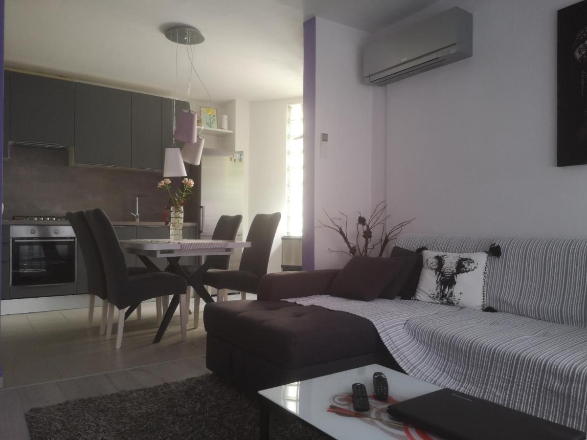 Apartman Emanuel พูลา ภายนอก รูปภาพ